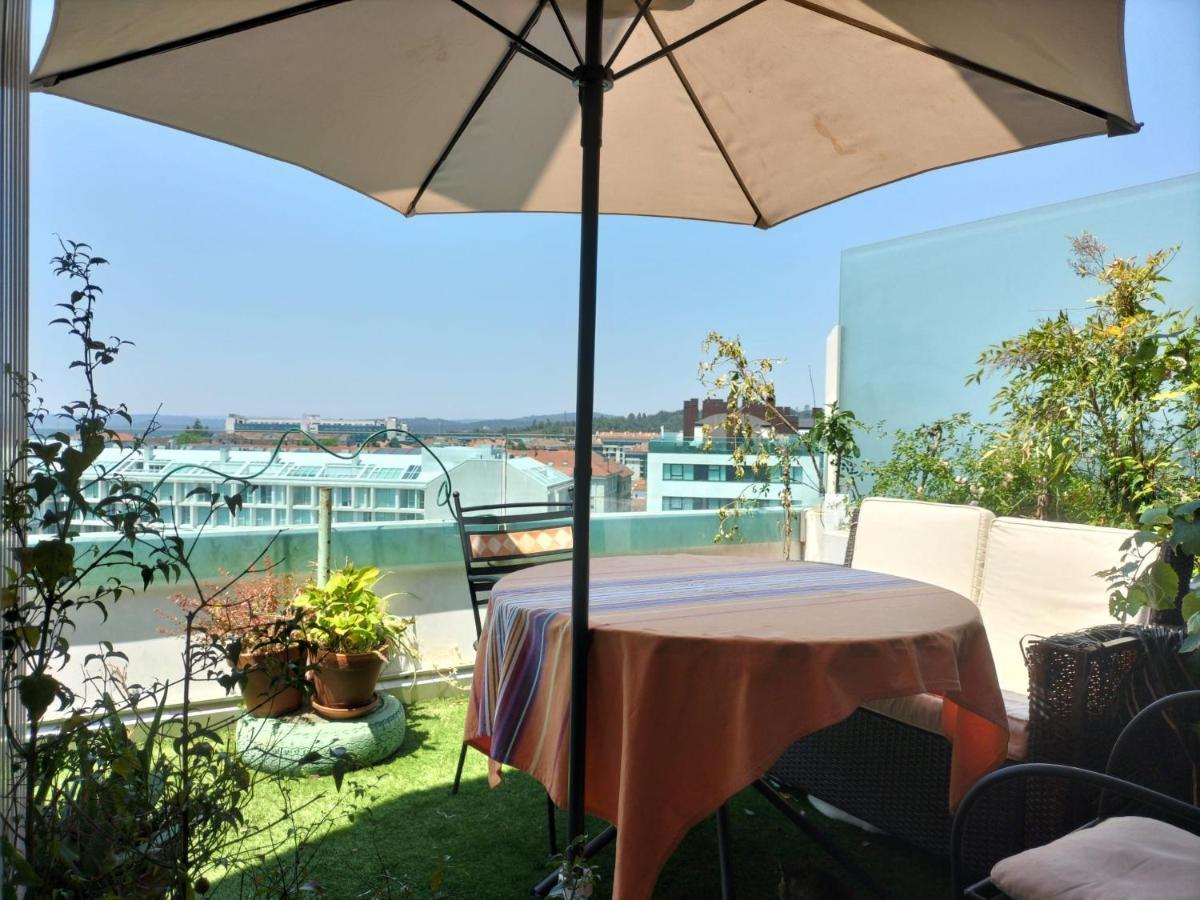 سانتياغو دي كومبوستيلا Preciosa Habitacion Suite En Atico Con Terraza المظهر الخارجي الصورة
