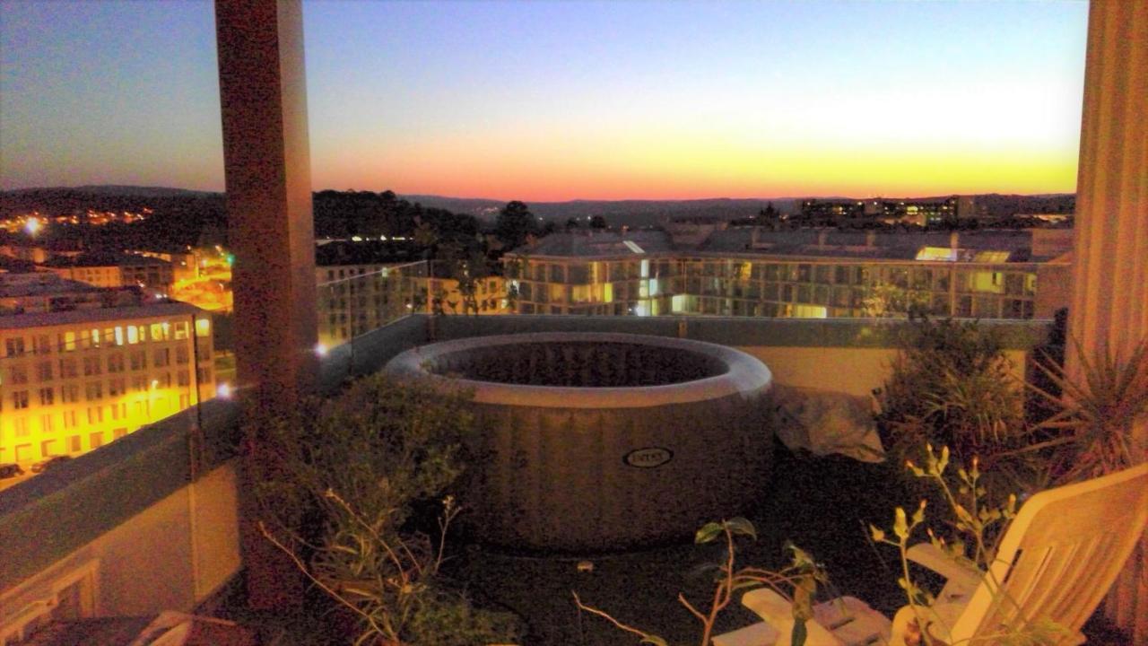 سانتياغو دي كومبوستيلا Preciosa Habitacion Suite En Atico Con Terraza المظهر الخارجي الصورة